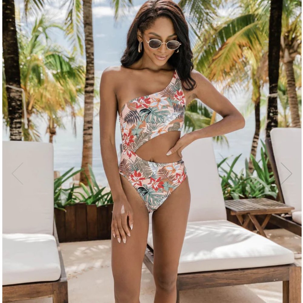 NWOT PINK LILY ONE SHOULDER CUTOUT ONE PIECE SWIMSUIT